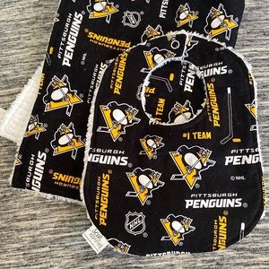 Pittsburgh Penguins baby gift set - burp cloth and bib